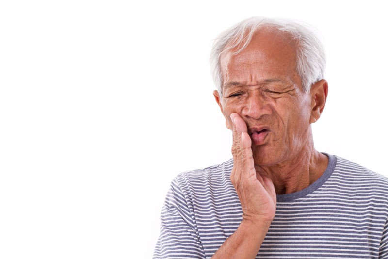 Răng lung lay, răng yếu ở người già: Vấn đề và giải pháp từ cộng đồng Tdentist
